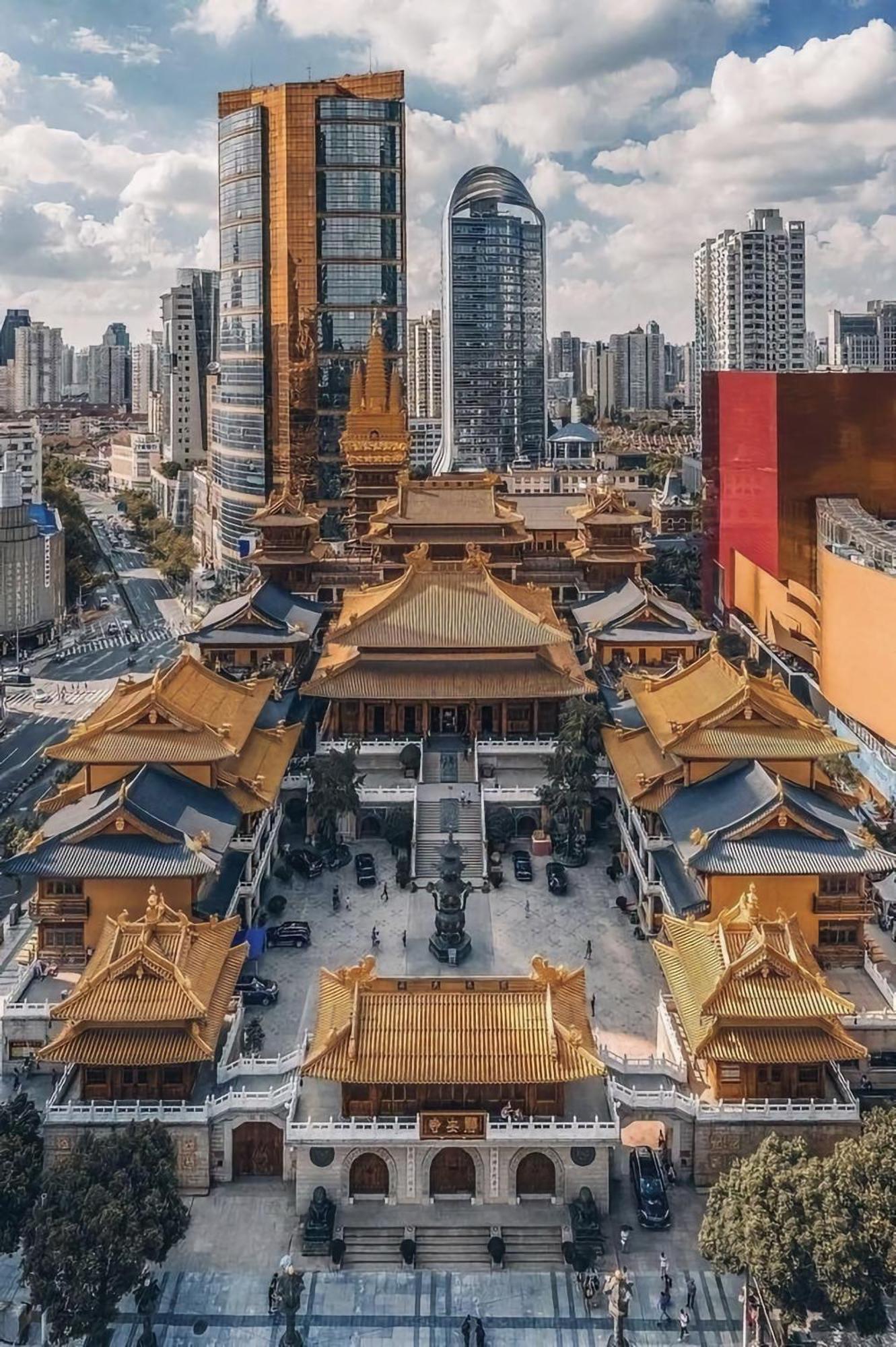 Dayin - East Nanjing Road & People's Square & The Bund